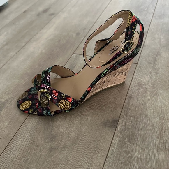 Gorgeous Pineapple Fruits Wedge Cork Strappy Open Toe Black Sandals Heels size 9 - Picture 14 of 16